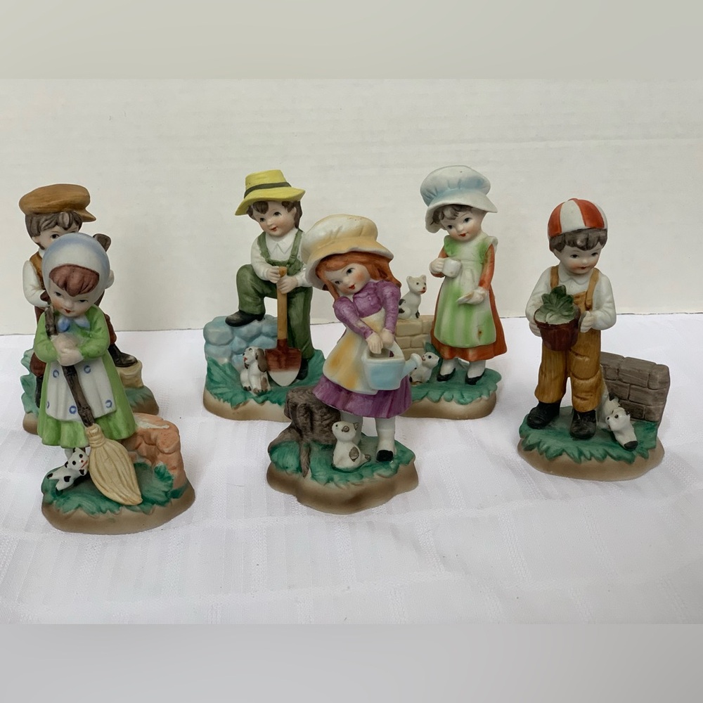NORLEANS  |  Set of 6 | Vintage Ceramic Children Figurines